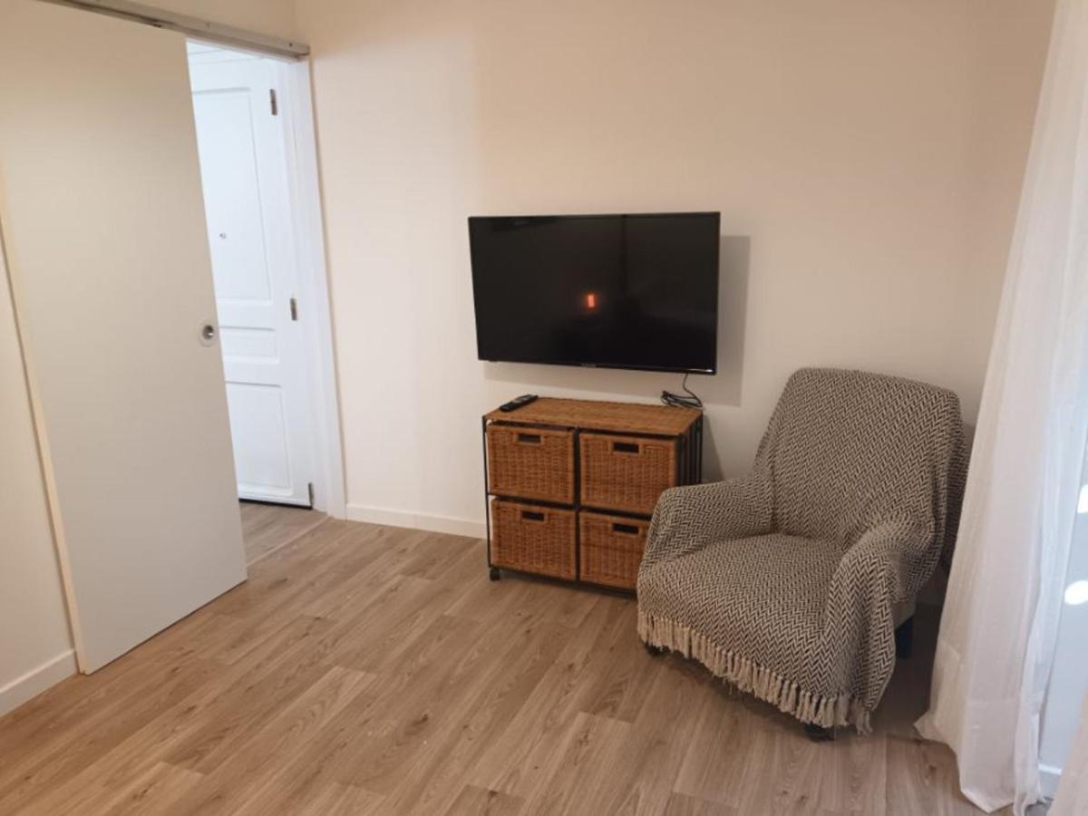 Appartement T2 Renove, Centre-Ville Hendaye, Proche Baie, Sans Ascenseur, Balcon, Calme, Wifi Non Inclus - Fr-1-239-850 Exterior photo